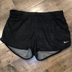 Nike Shorts Black Small